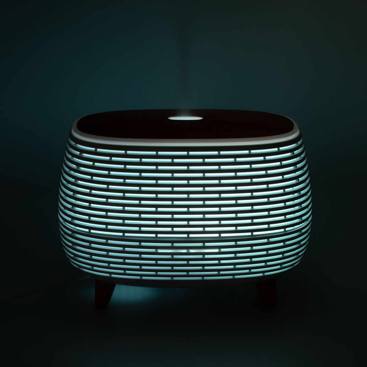 Futuristic Ribbed Aroma Diffuser with Colour-Changing Light